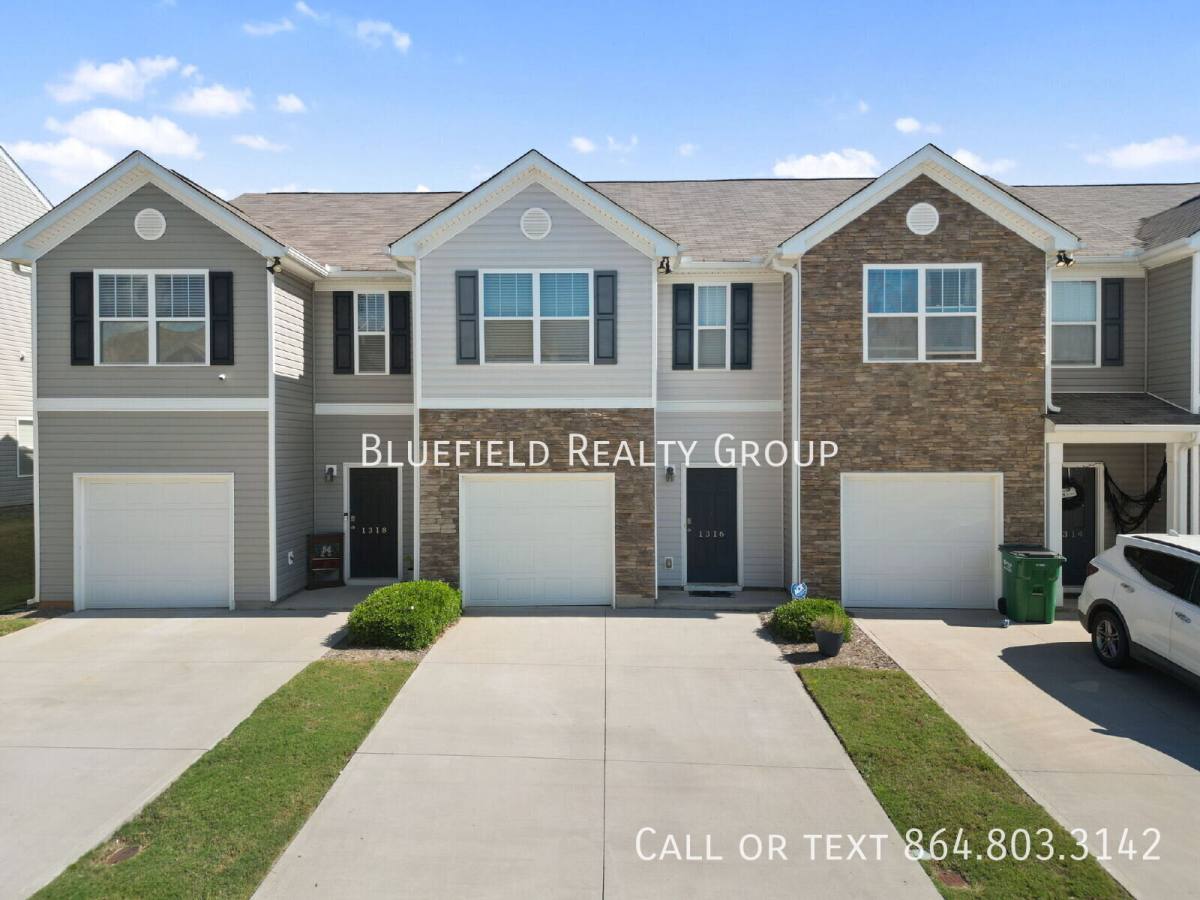 Townhouse for rent at 1316 Wunder Way, Boiling Springs, SC 29316