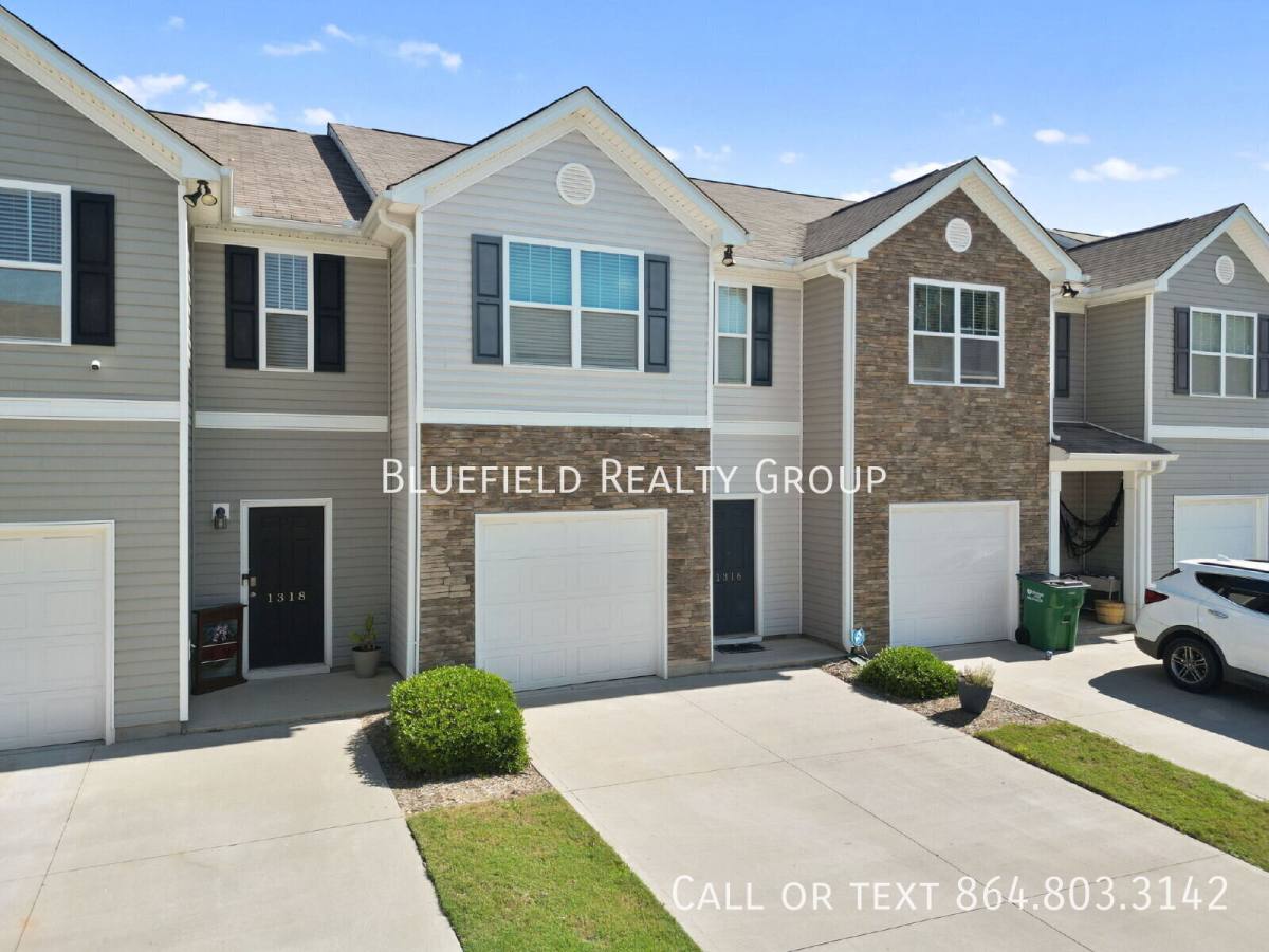 Townhouse for rent at 1316 Wunder Way, Boiling Springs, SC 29316