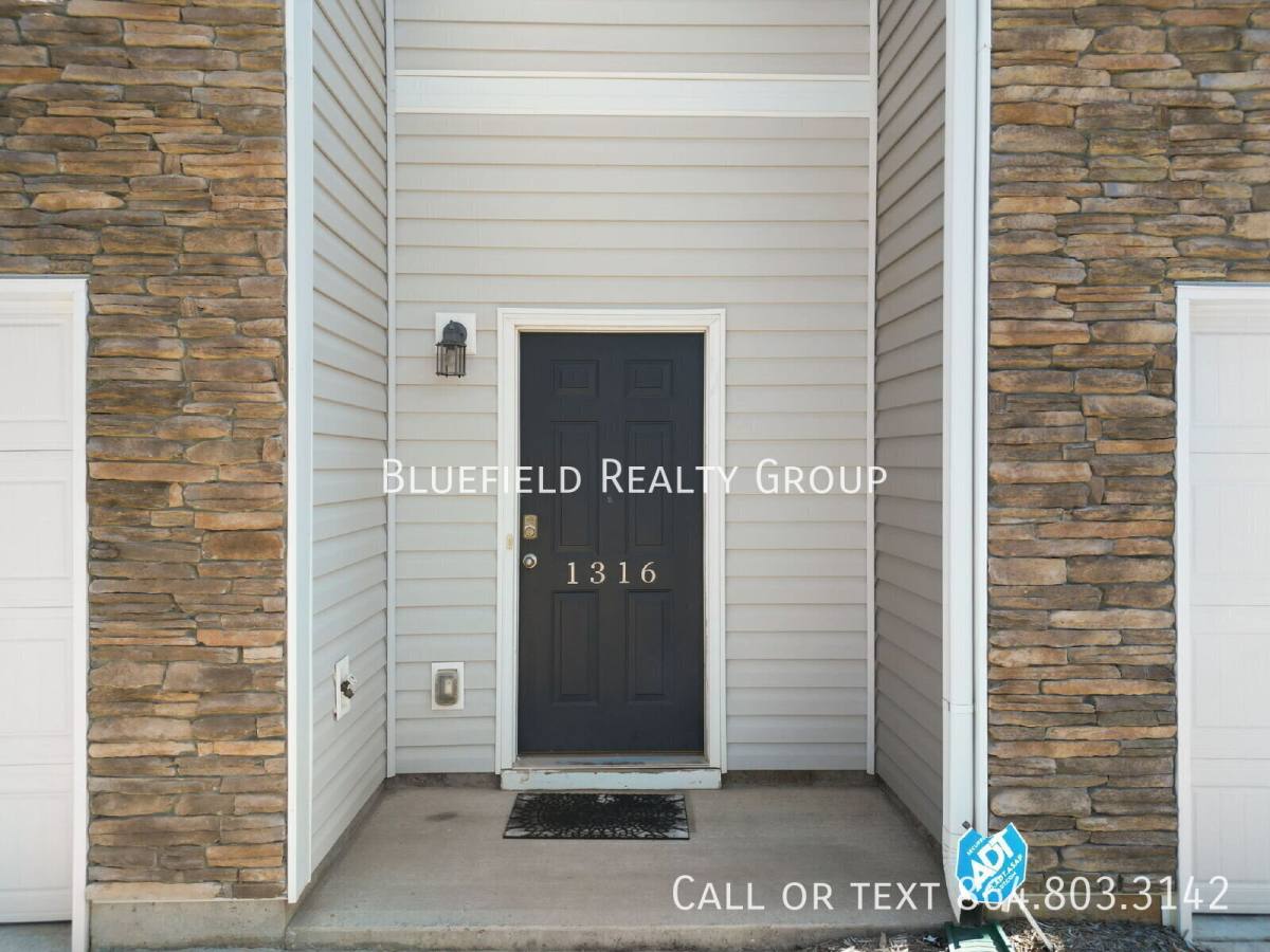 Townhouse for rent at 1316 Wunder Way, Boiling Springs, SC 29316