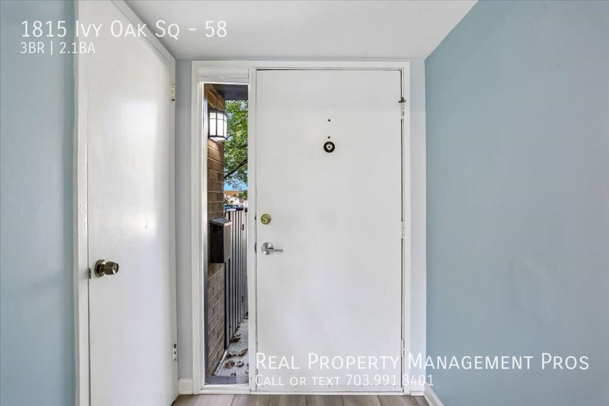Townhouse for rent at 1815 Ivy Oak Square #58, Reston, VA 20190