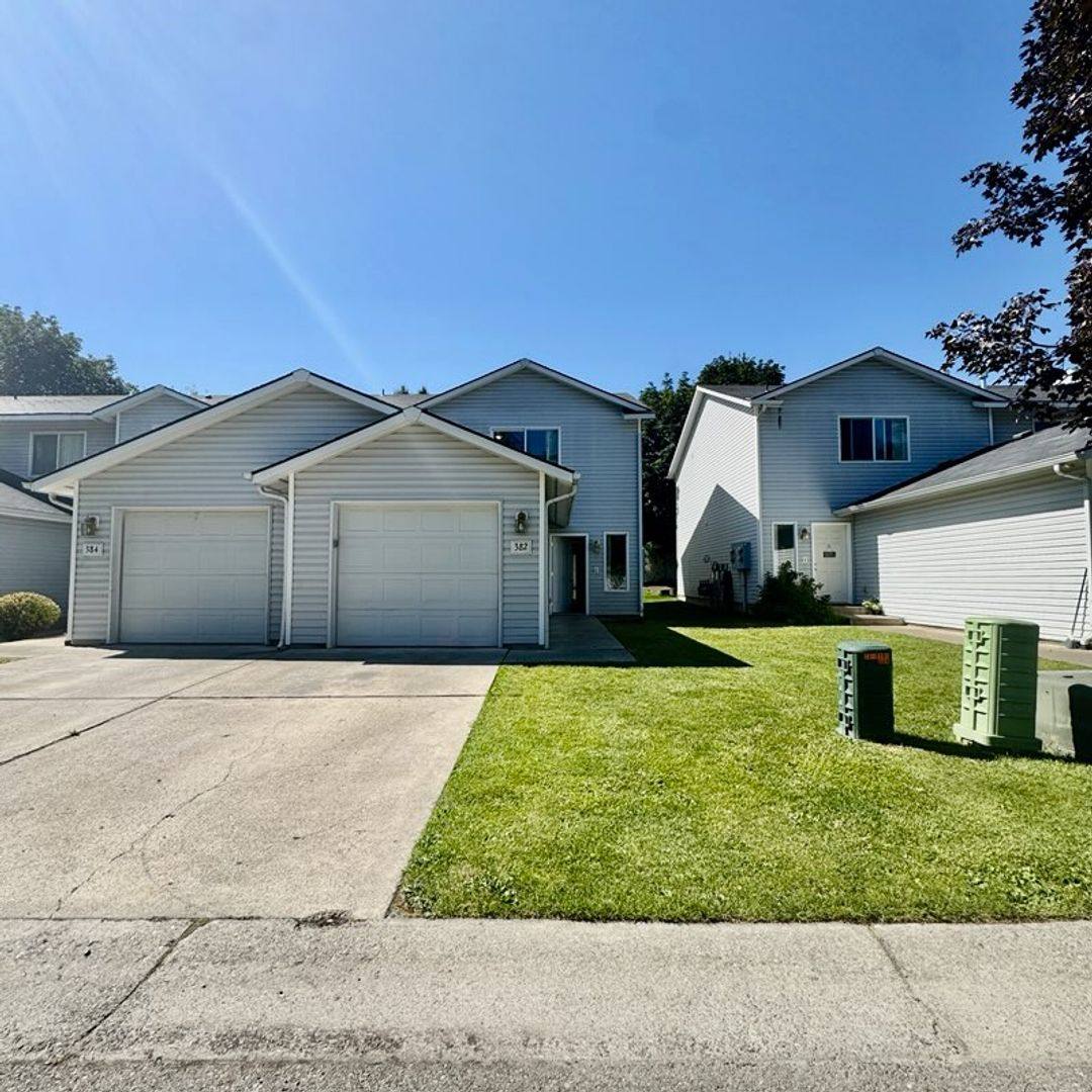 Townhouse for rent at 382, 84, 86, 88 Leadora Lane, Coeur d'Alene, ID 83815