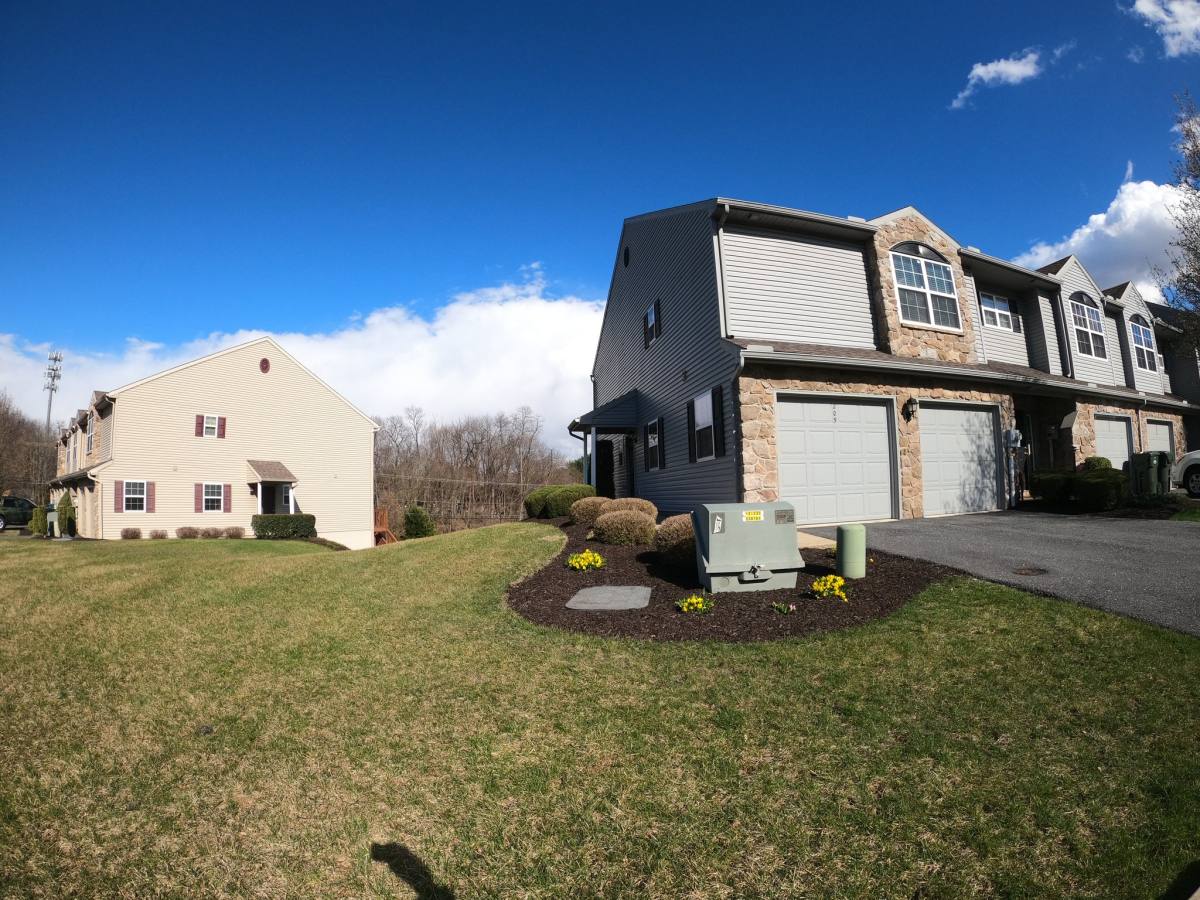 Townhouse for rent at 209 Wooley Hollow Court, Mechanicsburg, PA 17055