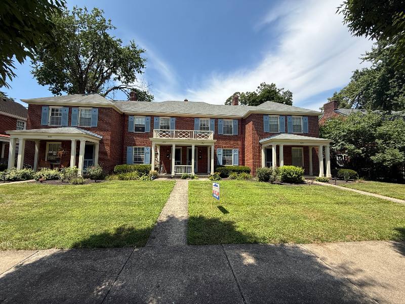 Townhouse for rent at 3921 Beech St, Cincinnati, OH 45227