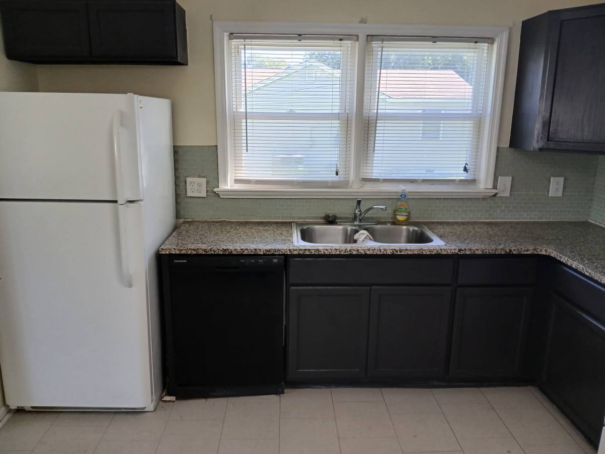 House for rent at 433 Rogers Ave, Hampton, VA 23664