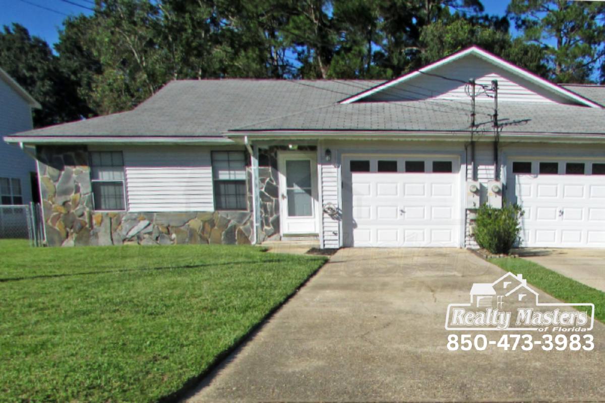 Townhouse for rent at 4650 Petra Circle, Pensacola, FL 32526