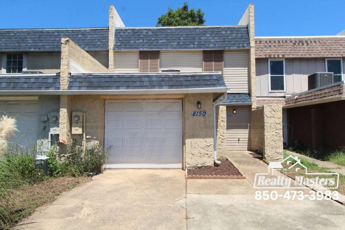Townhouse for rent at 8150 Lillian Highway, Pensacola, FL 32506