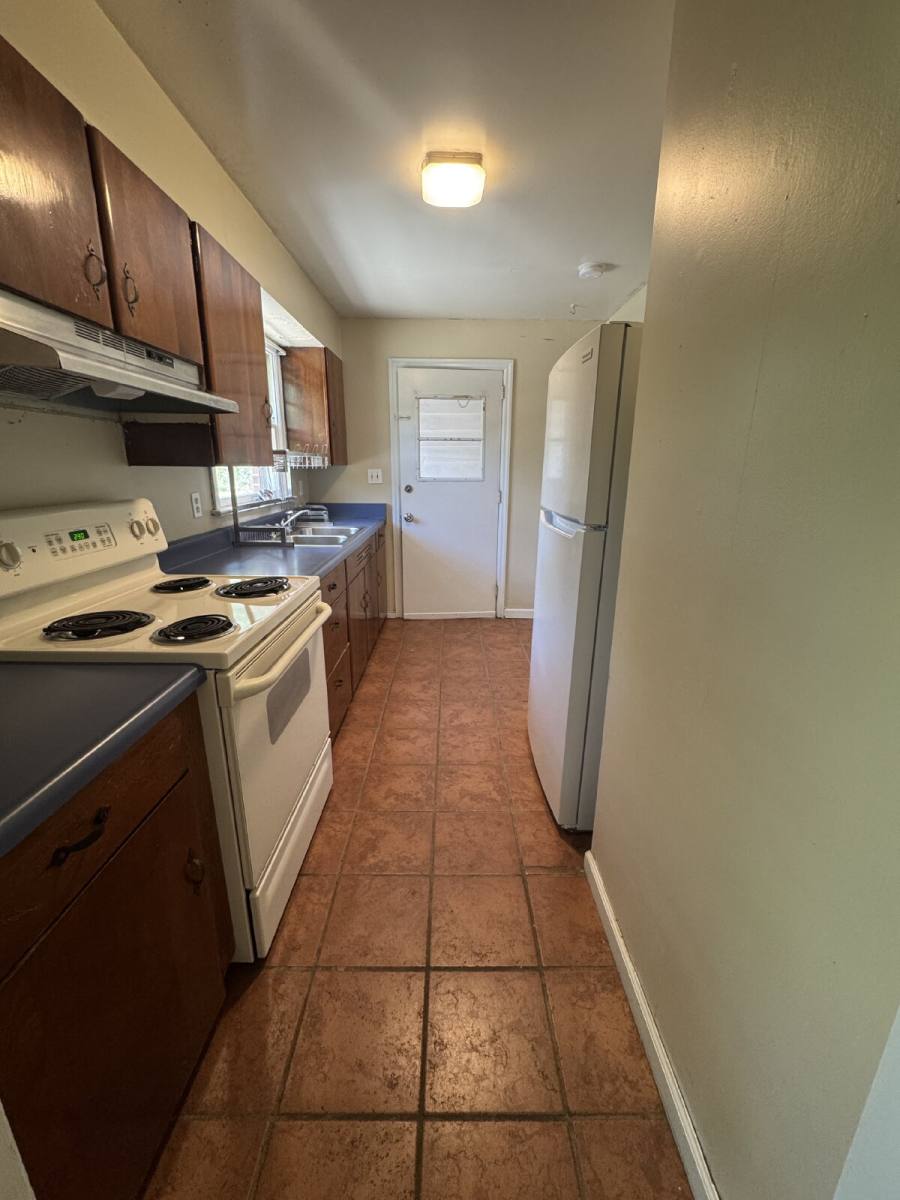 House for rent at 707 Rhodes Park Dr, Hendersonville, NC 28791