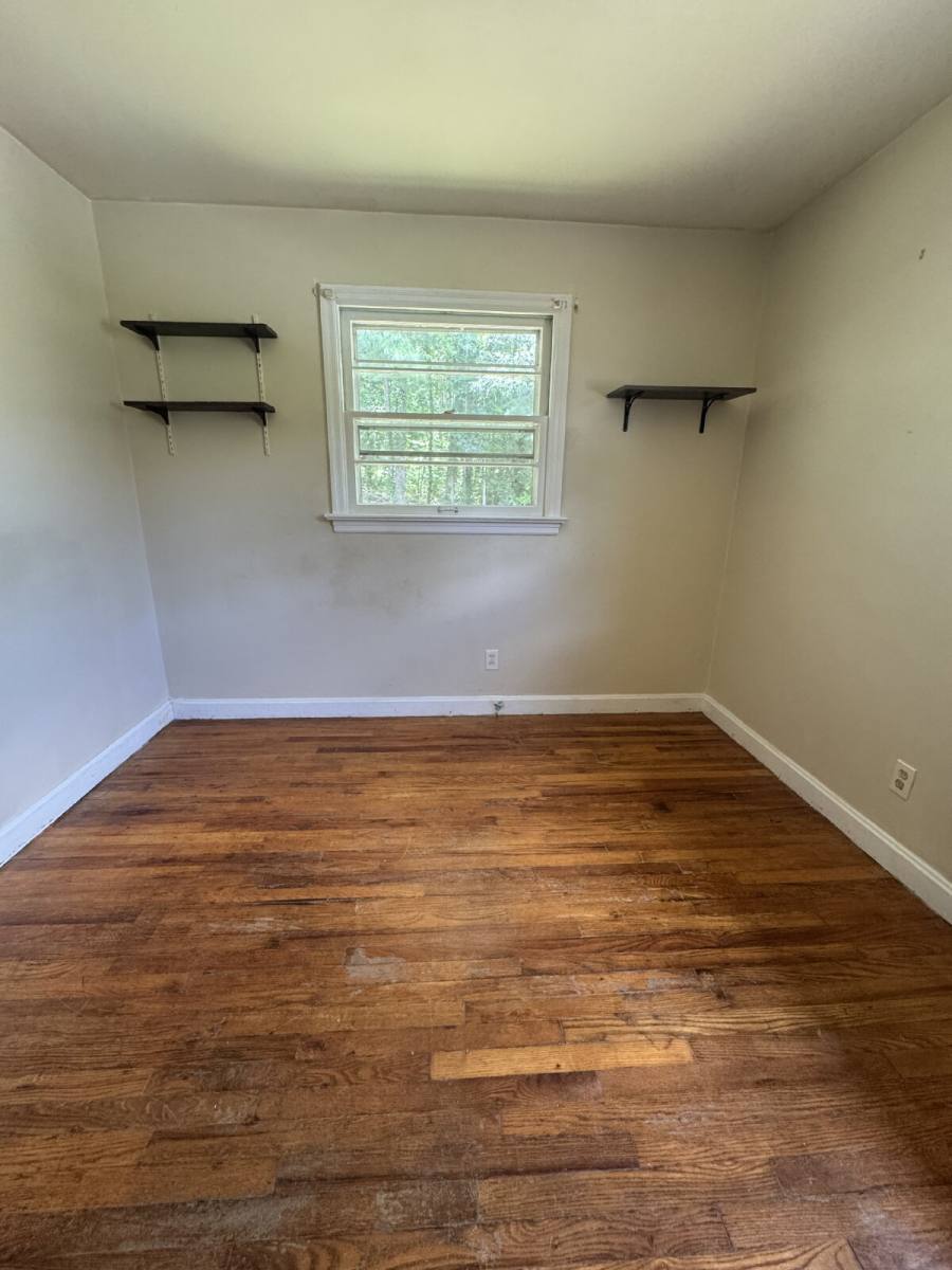 House for rent at 707 Rhodes Park Dr, Hendersonville, NC 28791