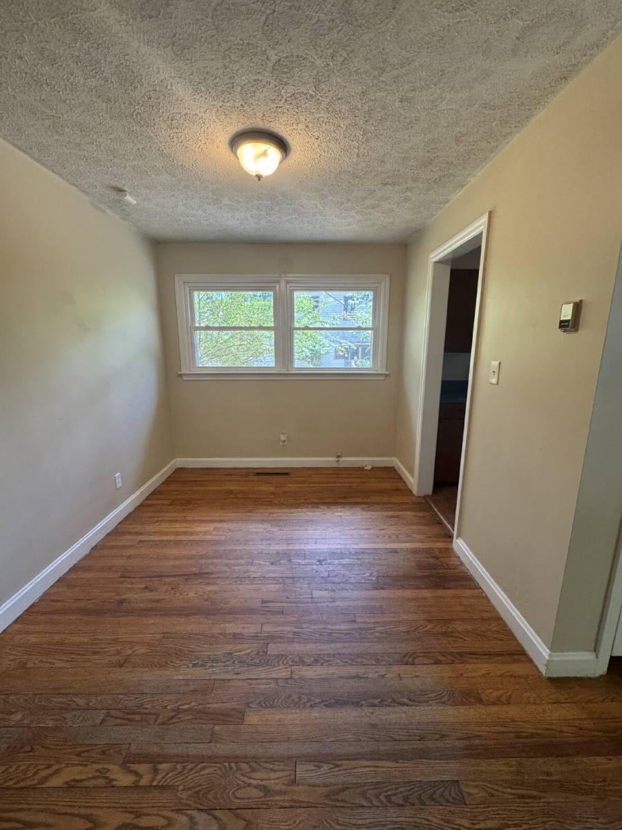 House for rent at 707 Rhodes Park Dr, Hendersonville, NC 28791