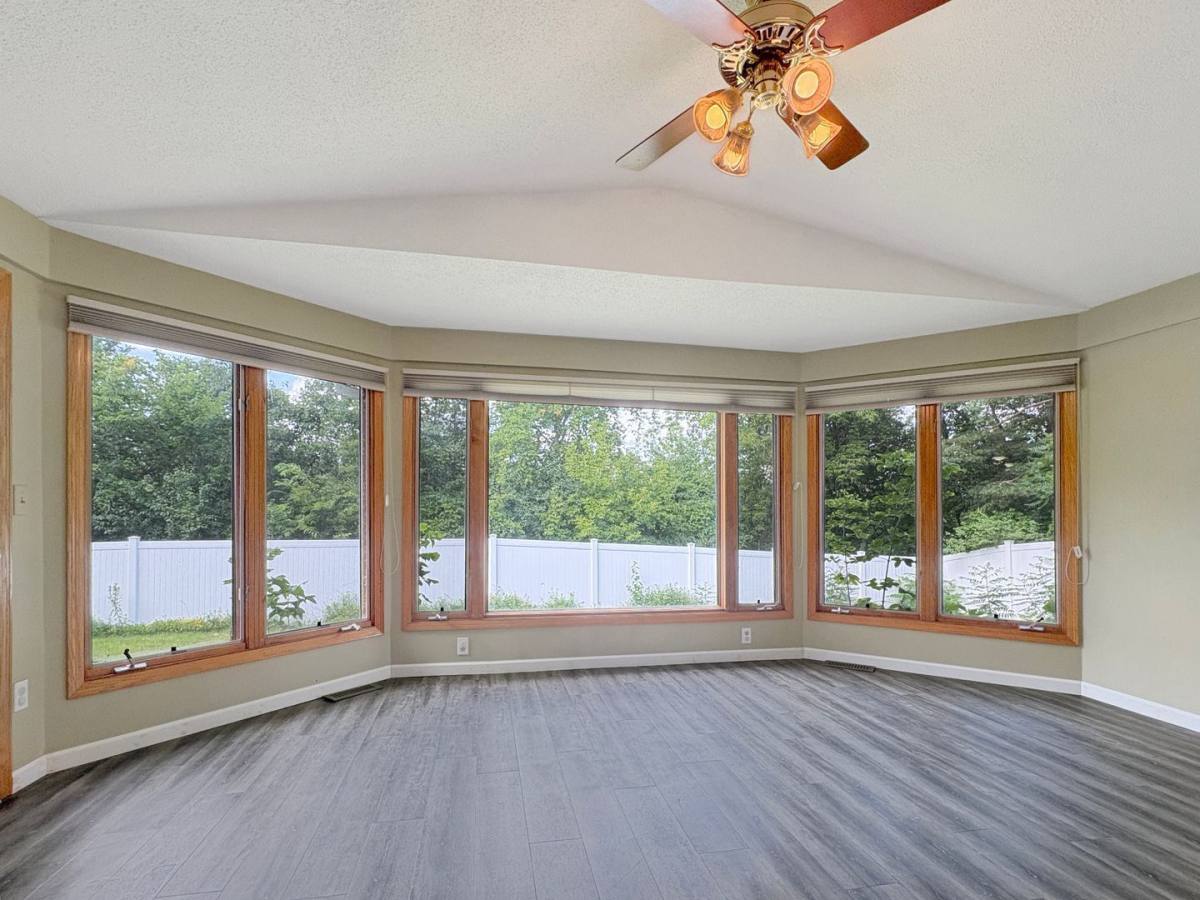 House for rent at 15612 Canyon Ridge, Eden Prairie, MN 55347