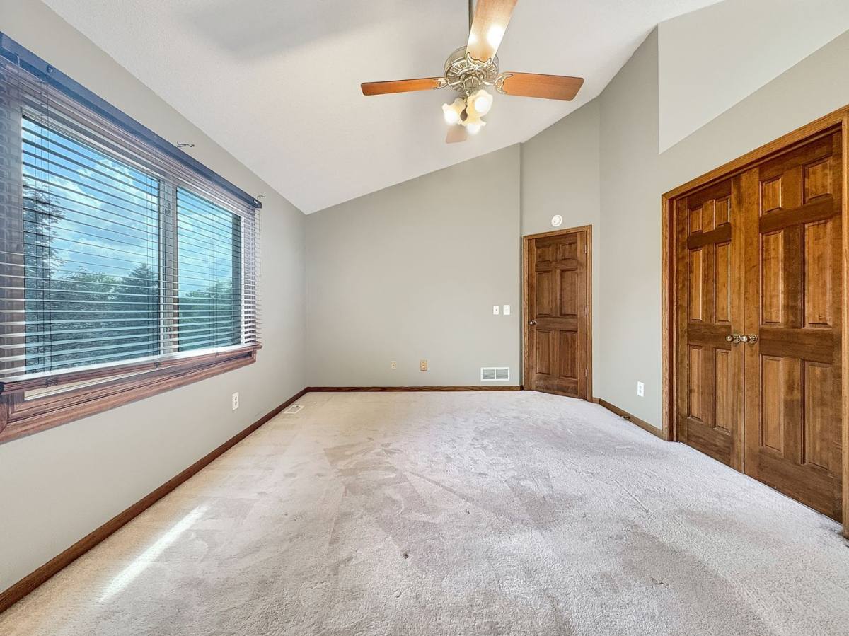 House for rent at 15612 Canyon Ridge, Eden Prairie, MN 55347