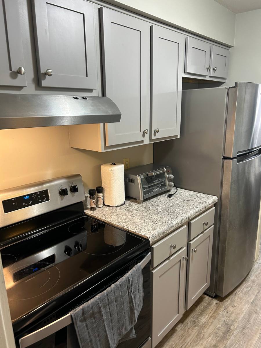 Apartment for rent at 4026 N Illinois Ave #2, Peoria Heights, IL 61616