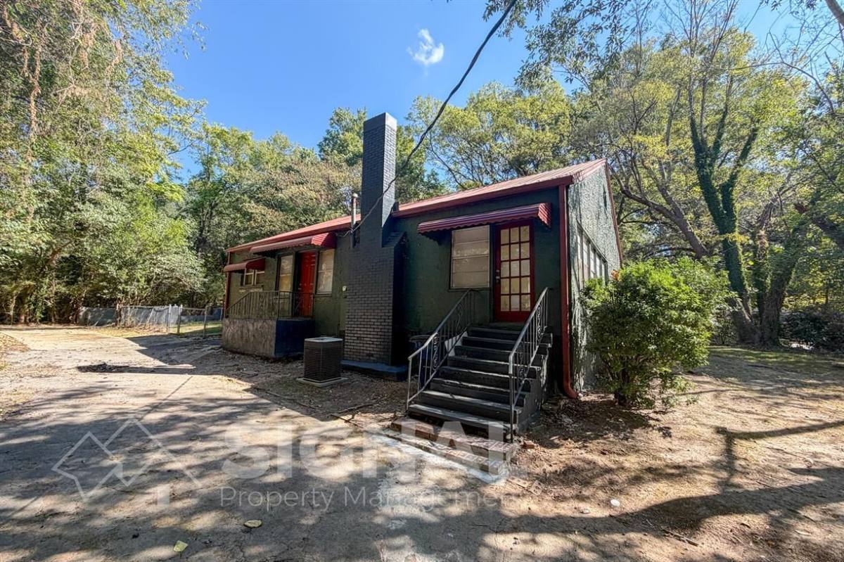 House for rent at 1300 8th Ave, Birmingham, AL 35208