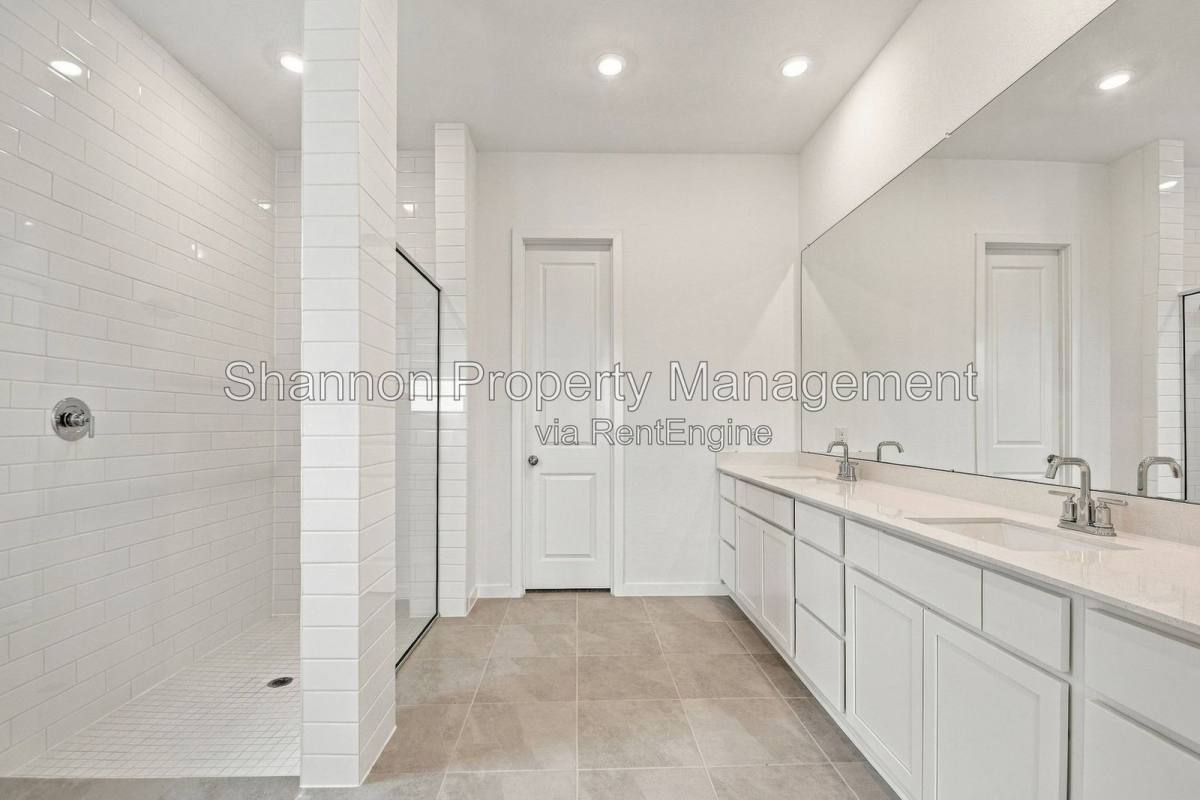 House for rent at 4216 Centennial Ridge Dr, Richmond, TX 77469