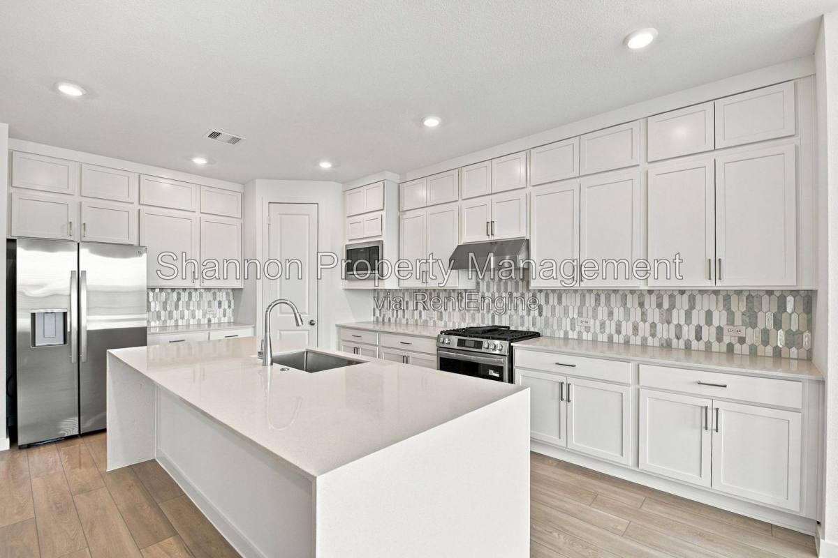 House for rent at 4216 Centennial Ridge Dr, Richmond, TX 77469