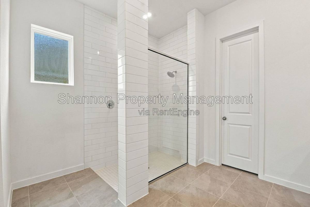 House for rent at 4216 Centennial Ridge Dr, Richmond, TX 77469