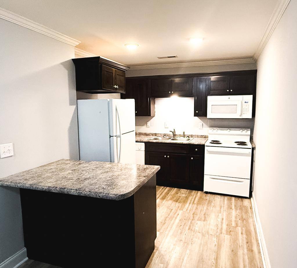 Apartment for rent at 1151 7th St SW, Cullman, AL 35055