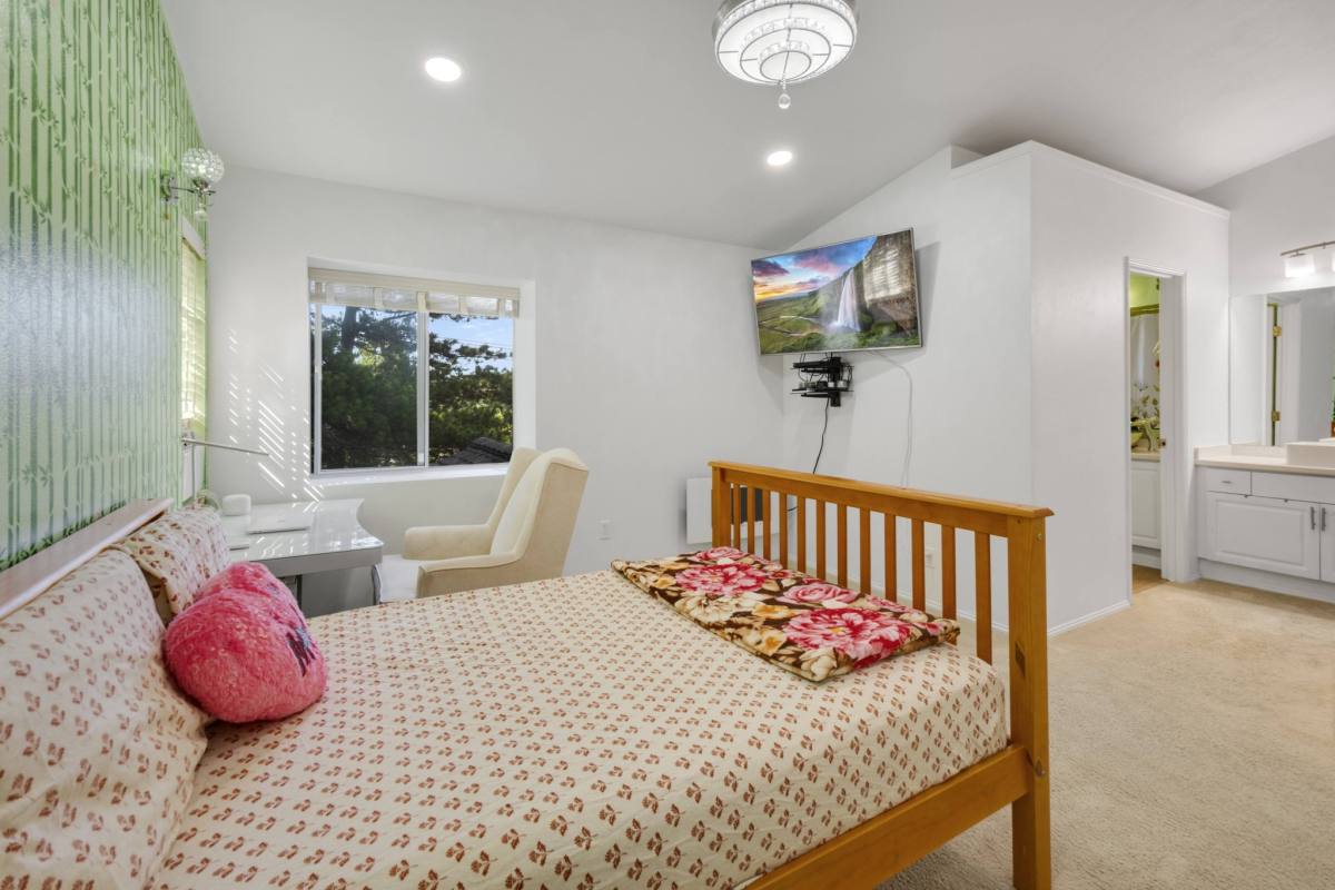 Townhouse for rent at 2110 NW Pacific Elm Dr, Issaquah, WA 98027