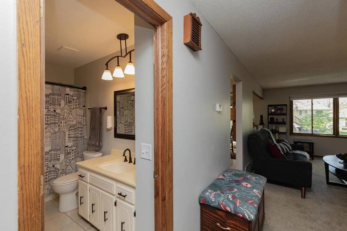 House for rent at 7833 N College Park Dr, Minneapolis, MN 55445