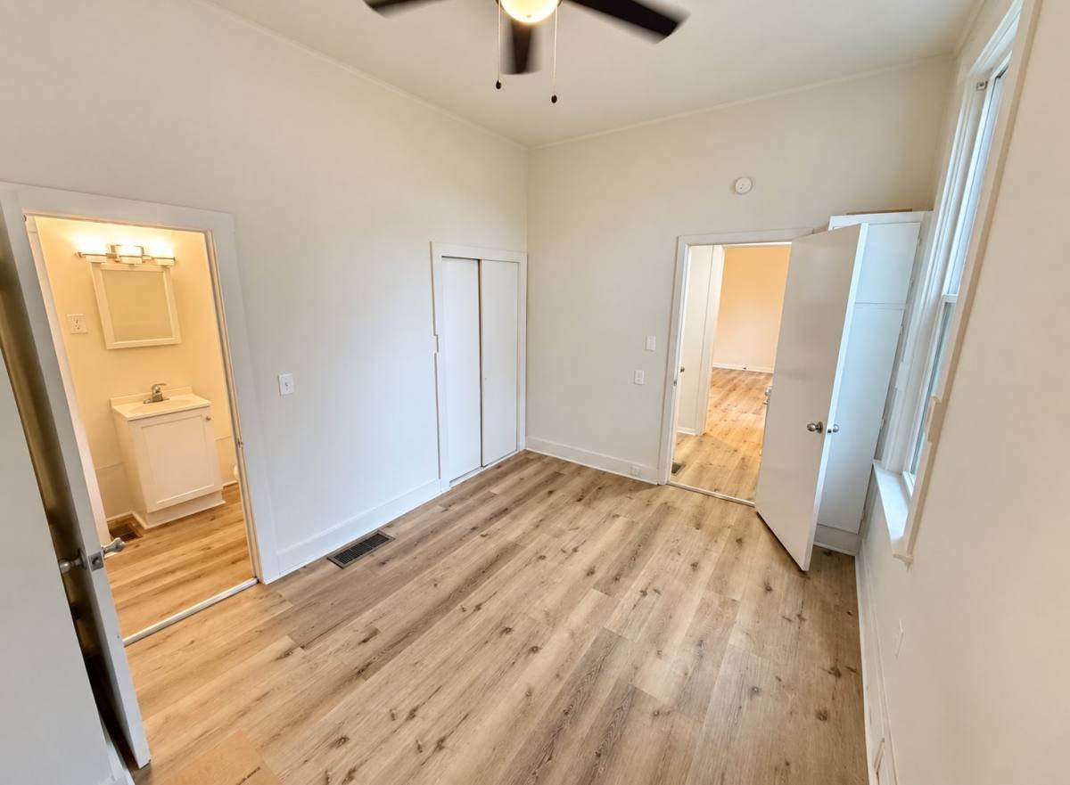 Apartment for rent at 133 W 13th St #2, Davenport, IA 52803