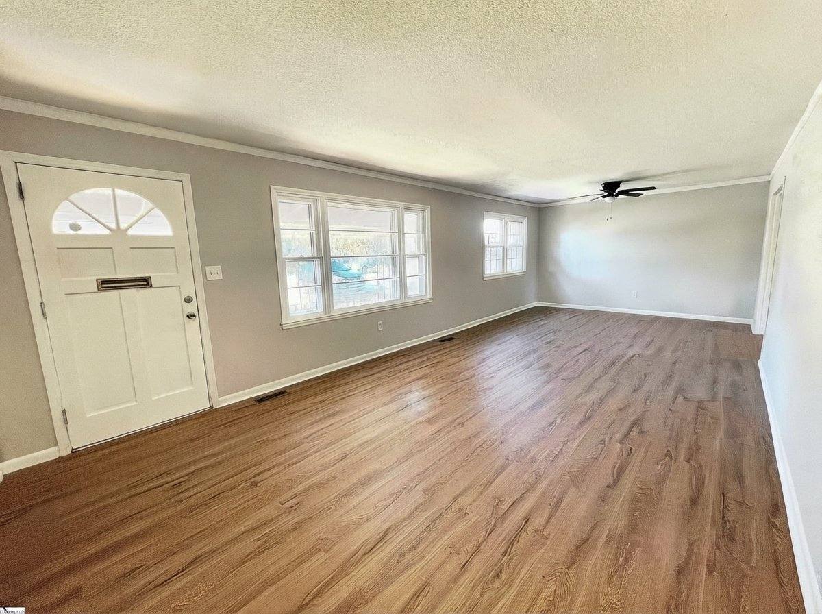 House for rent at 203 Collins Ave, Spartanburg, SC 29306