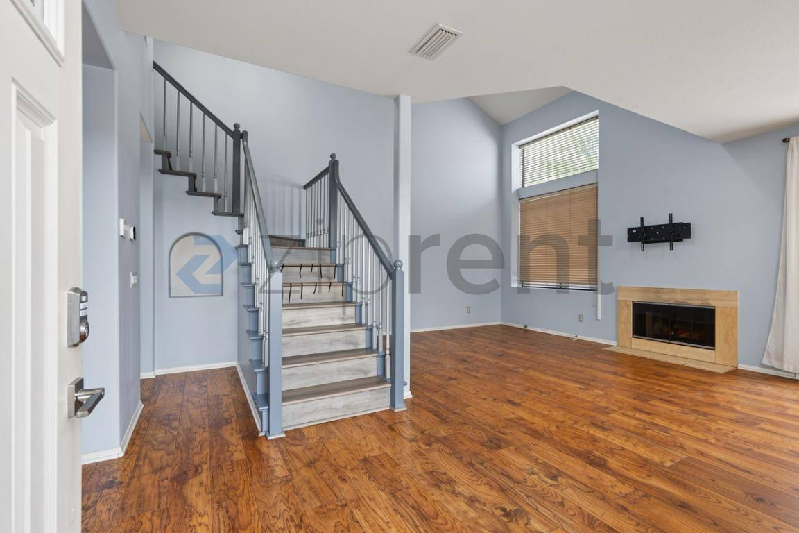 House for rent at 2066 San Diego Dr, Corona, CA 92882