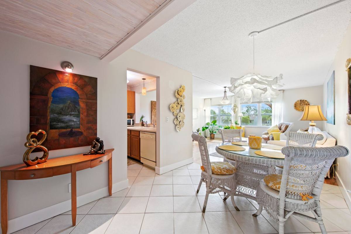 Apartment for rent at 1085 Forest Lakes Dr #8-305, Naples, FL 34105