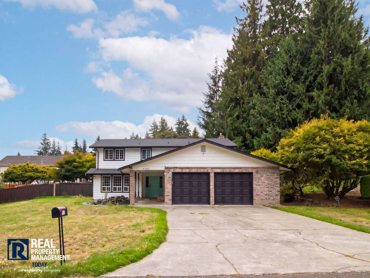House for rent at 6302 81st St E, Puyallup, WA 98371