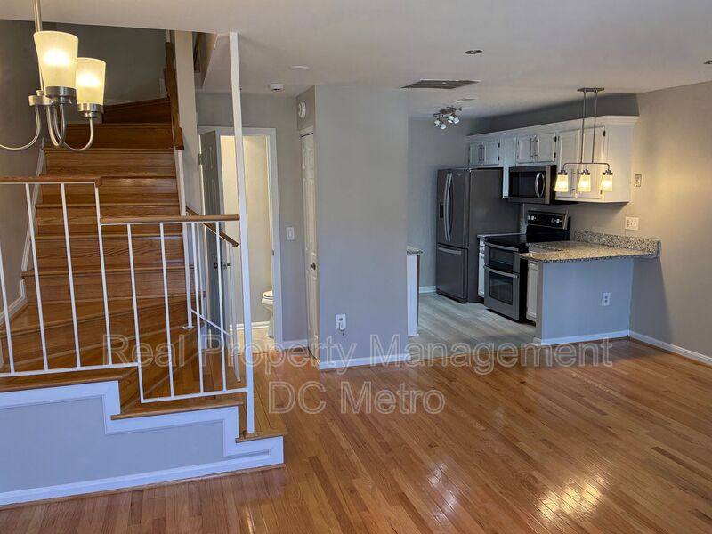 Townhouse for rent at 1125 Harvard St NW #F, Washington, DC 20009