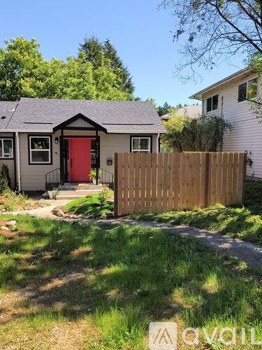House for rent at 4112 NE 80th Ave, Portland, OR 97218
