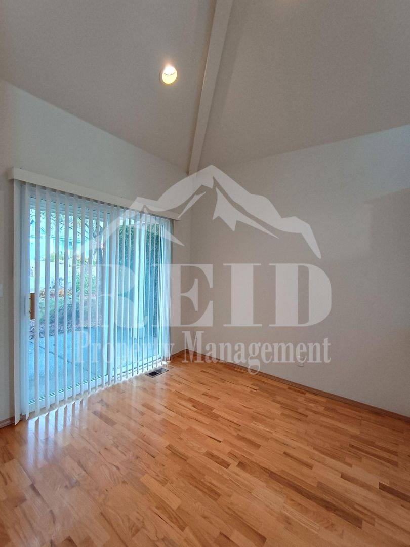 Townhouse for rent at 9758 Ebbtide Lane, Silverdale, WA 98383