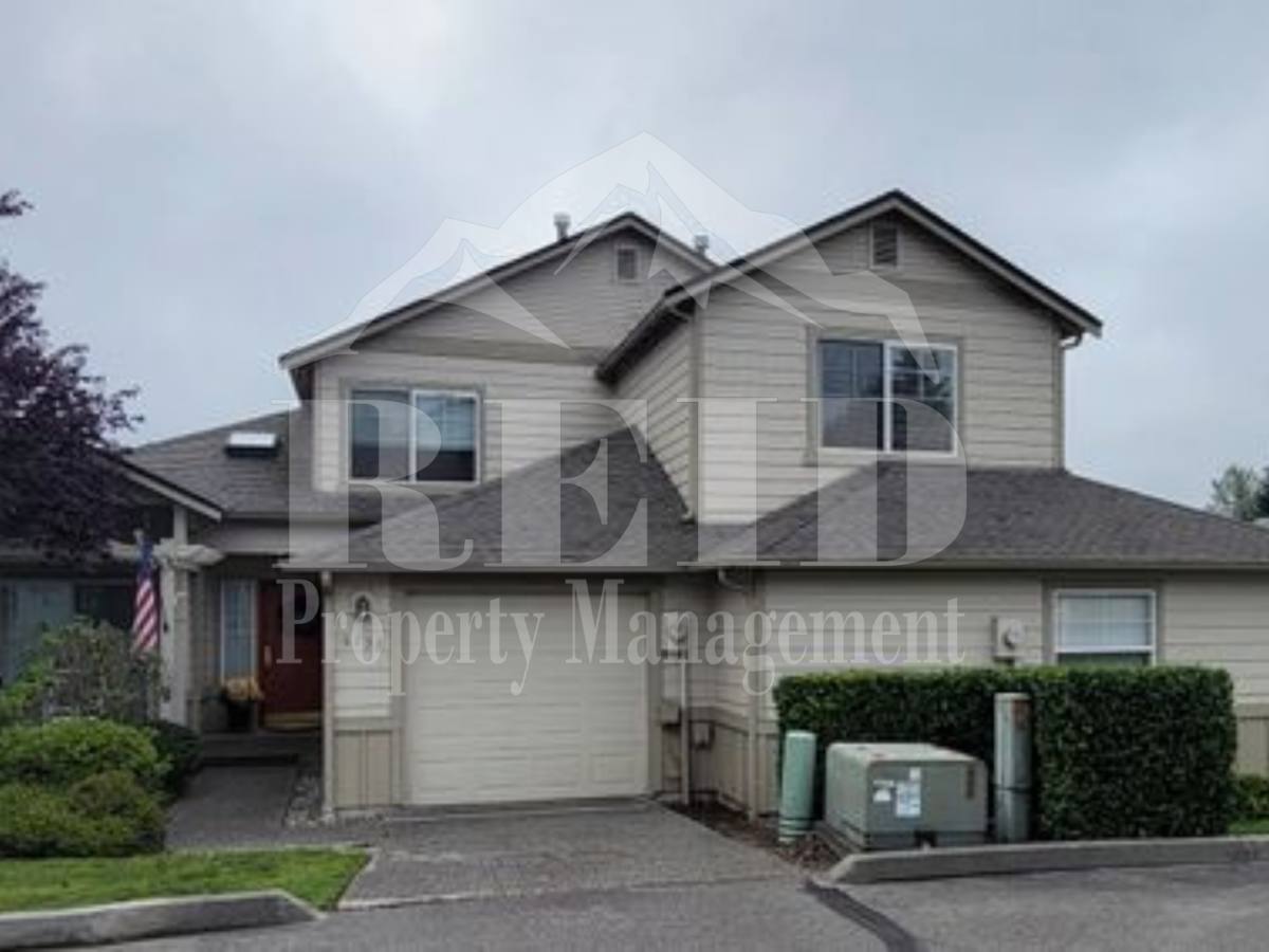 Townhouse for rent at 9758 Ebbtide Lane, Silverdale, WA 98383
