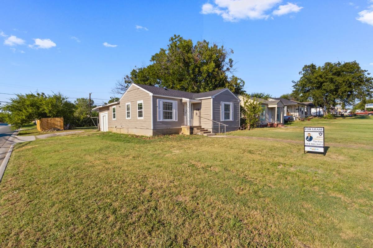 House for rent at 838 Dalworth St, Grand Prairie, TX 75050