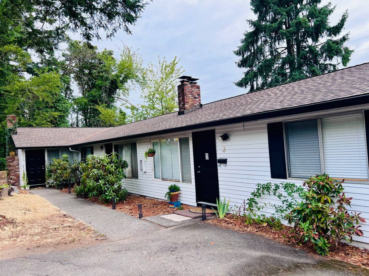 Apartment for rent at 7956 SW 46th Ave, Portland, OR 97219