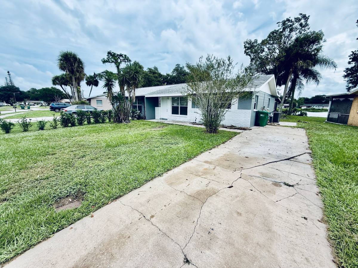 House for rent at 718 Lunar Lake Circle, Cocoa, FL 32926