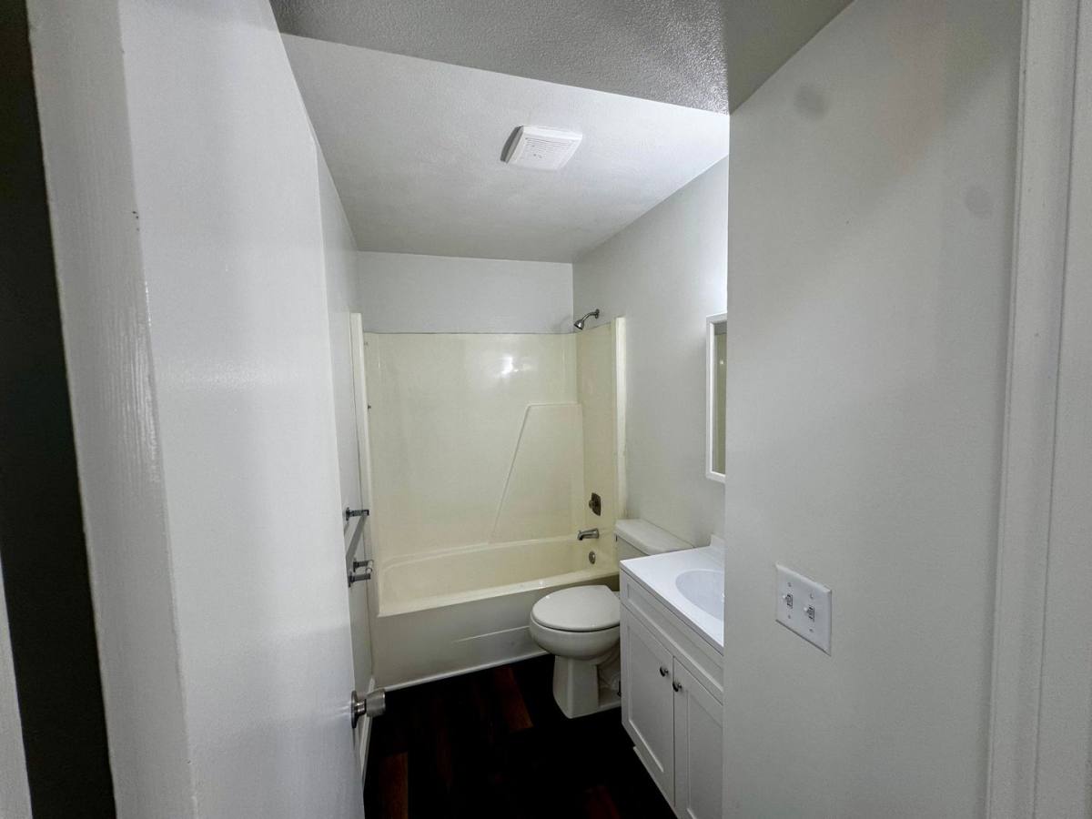 Apartment for rent at 3021 4th St #8, Moline, IL 61265