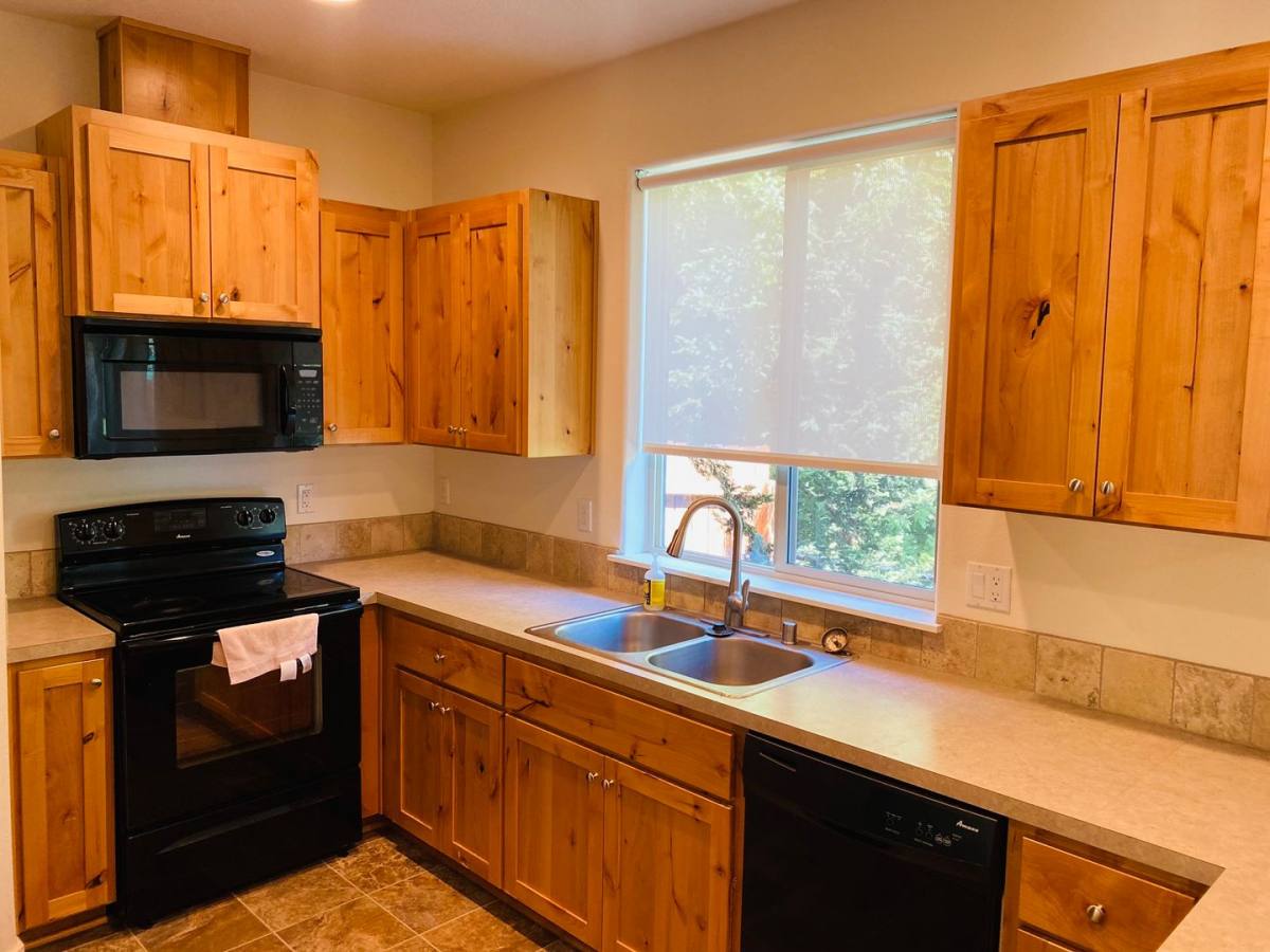 House for rent at 155 N 42nd Place, Ridgefield, WA 98642