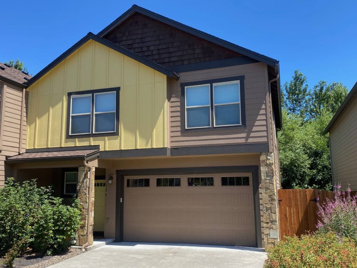 House for rent at 155 N 42nd Place, Ridgefield, WA 98642