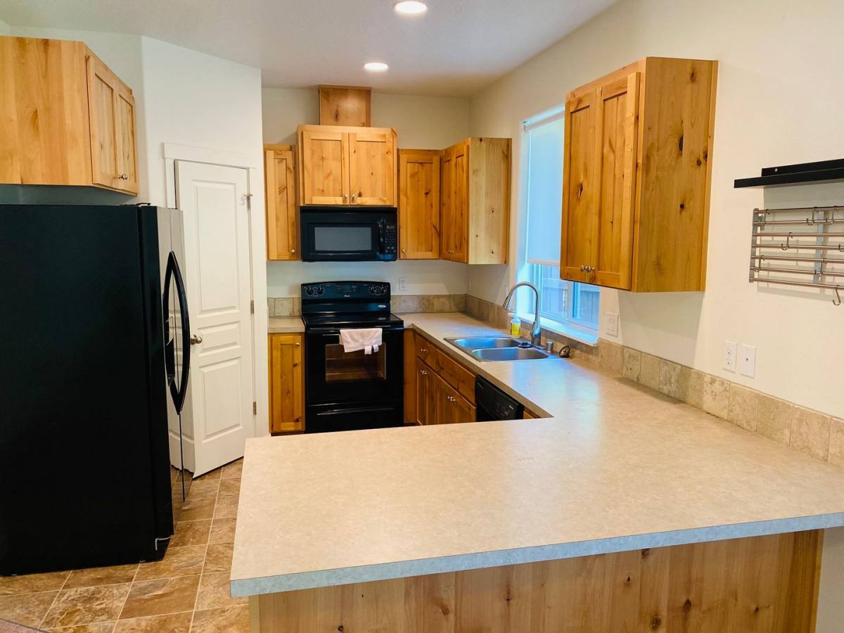 House for rent at 155 N 42nd Place, Ridgefield, WA 98642