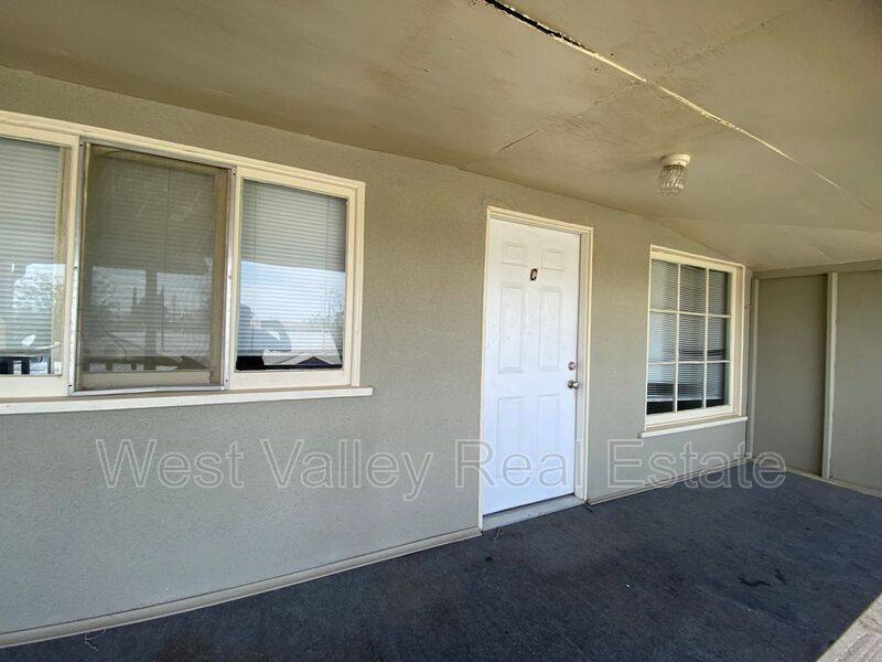 Apartment for rent at 155 1/2 N #C, Taft, CA 93268