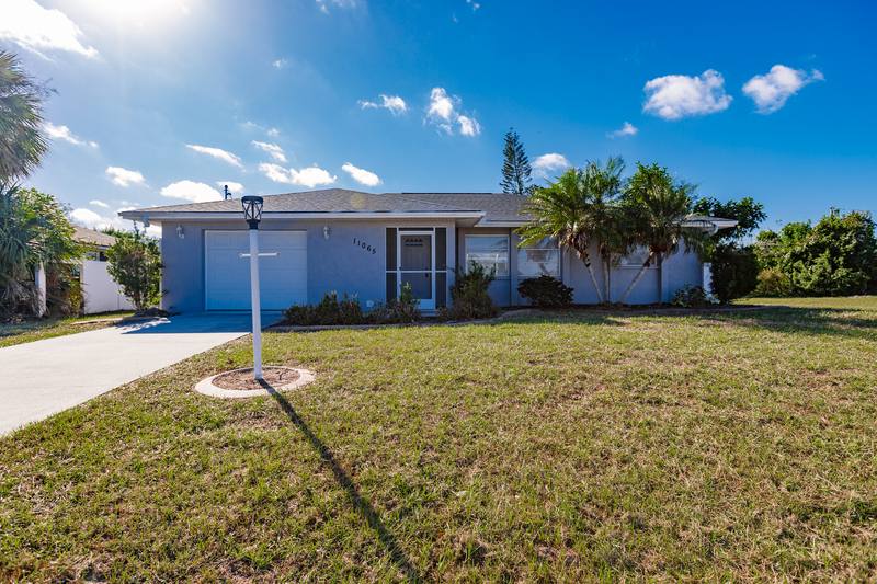 House for rent at 11065 Waterford Ave, Englewood, FL 34224