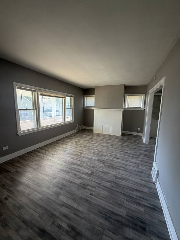 Apartment for rent at 7901 Dorver Ave, Upstairs Unit, Cleveland, OH 44105