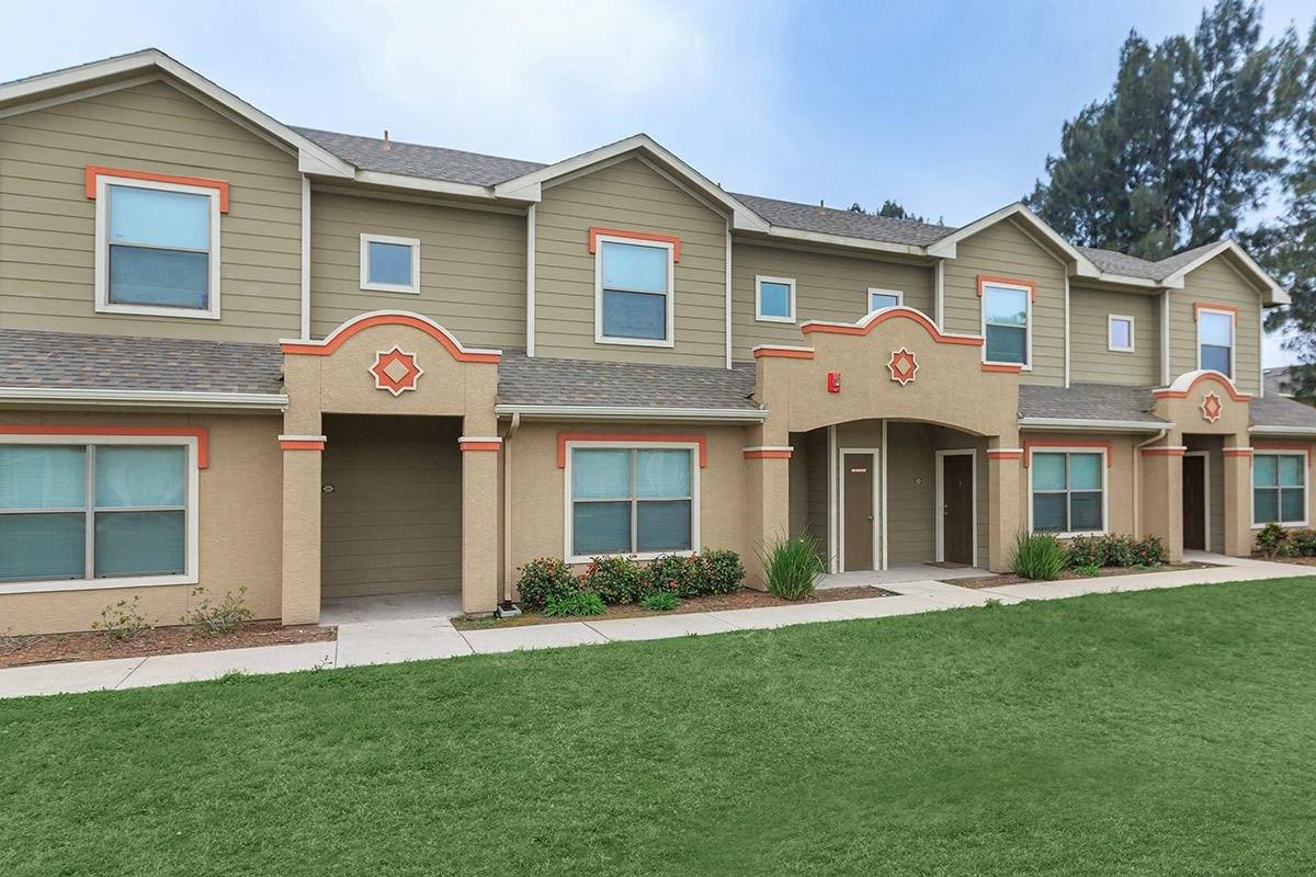 Apartment for rent at 2100 Grapefruit St, Brownsville, TX 78521