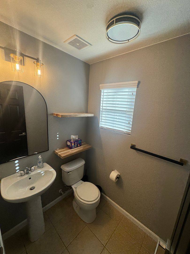 House for rent at 5629 Daffodil Circle, Rocklin, CA 95677