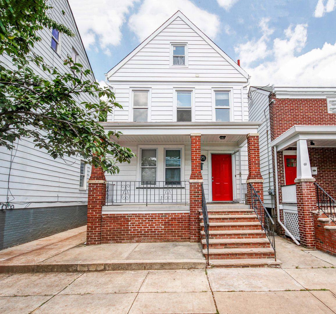 Apartment for rent at 71 Huntington St, New Brunswick, NJ 08901