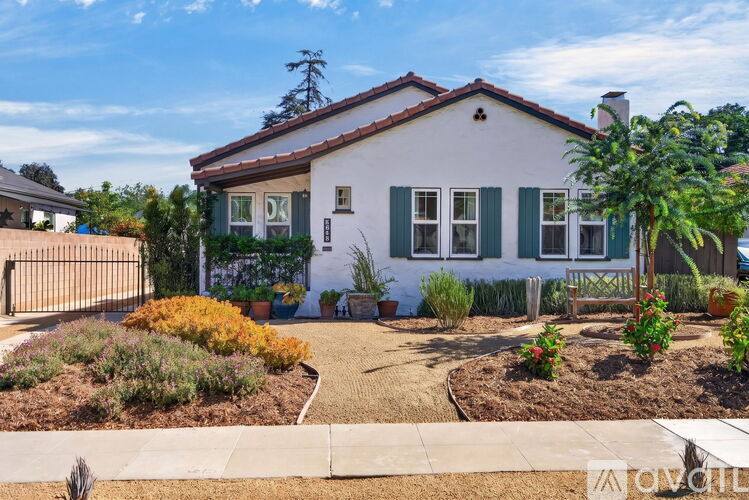 3533 Elmwood Dr, Riverside, CA 92506 (#84515864) | RentalSource