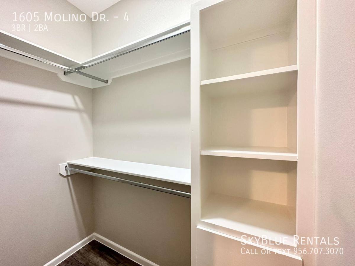 Apartment for rent at 1605 Molino Dr #4, Edinburg, TX 78541