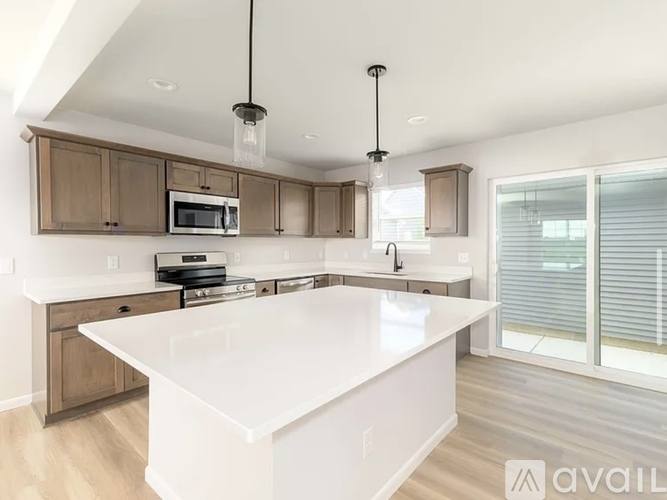 House for rent at 1674 Happy Trails Rd, Verona, WI 53593