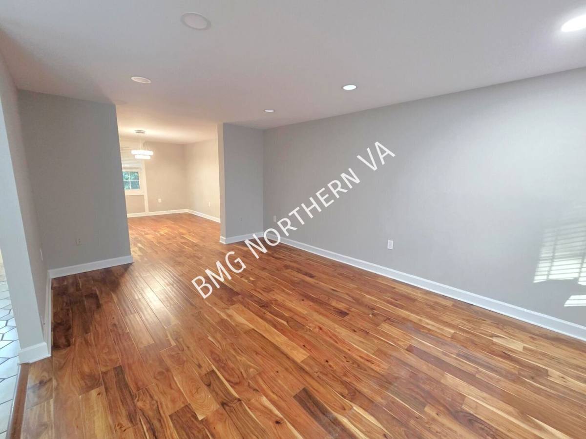 Townhouse for rent at 5995 Clerkenwell Court, Burke, VA 22015