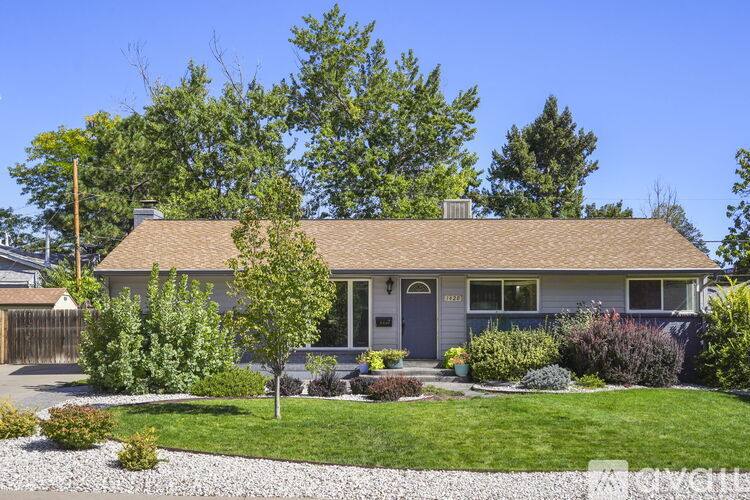 House for rent at 1420 S Saulsbury St, Lakewood, CO 80232